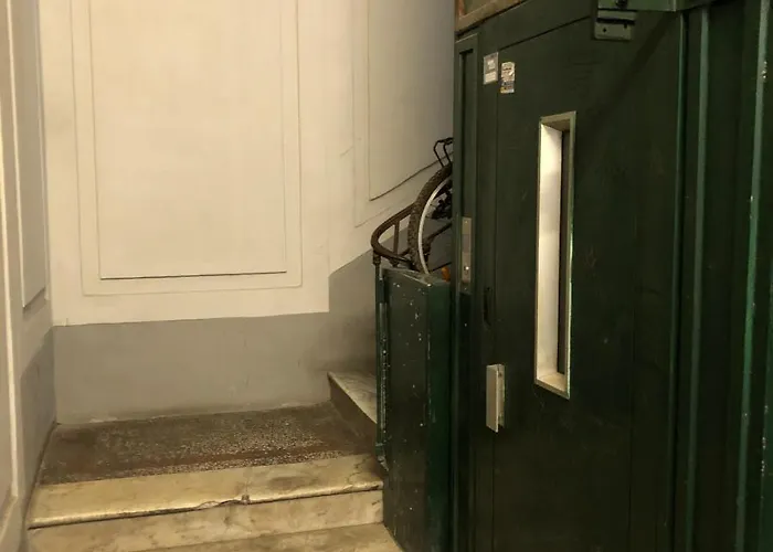 Dama Hostelbb Napoli